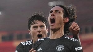 Un doblete de Cavani permitió al United remontar un 2-0 ante el Southampton Un doblete de Cavani permitió al United remontar un 2-0 ante el Southampton