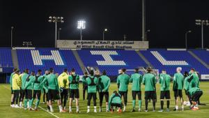 El Betis entrena en Riad antes de su semifinal ante el Barça