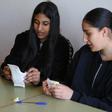 Charla sobre la regla y el uso de copas menstruales en un Instituto de Terrassa.