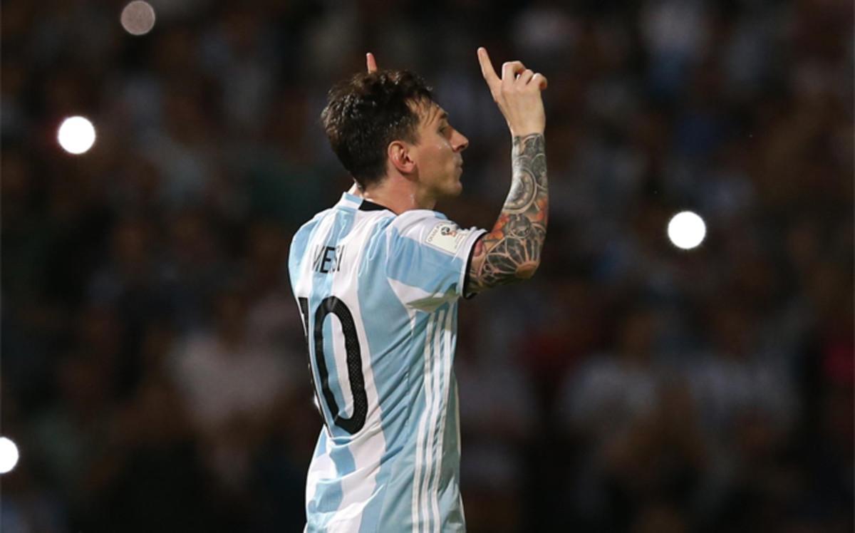Messi celebra su gol 50 con la albiceleste