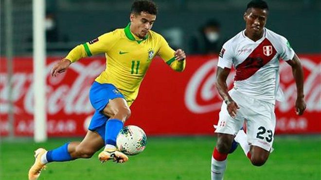 Coutinho, en una acción del Perú-Brasil (2-4) correspondientes a las Eliminatorias Sudamericanas para el Mundial de Catar 2022 Coutinho, en una acción del Perú-Brasil (2-4) correspondientes a las Eliminatorias Sudamericanas para el Mundial de Catar 2022