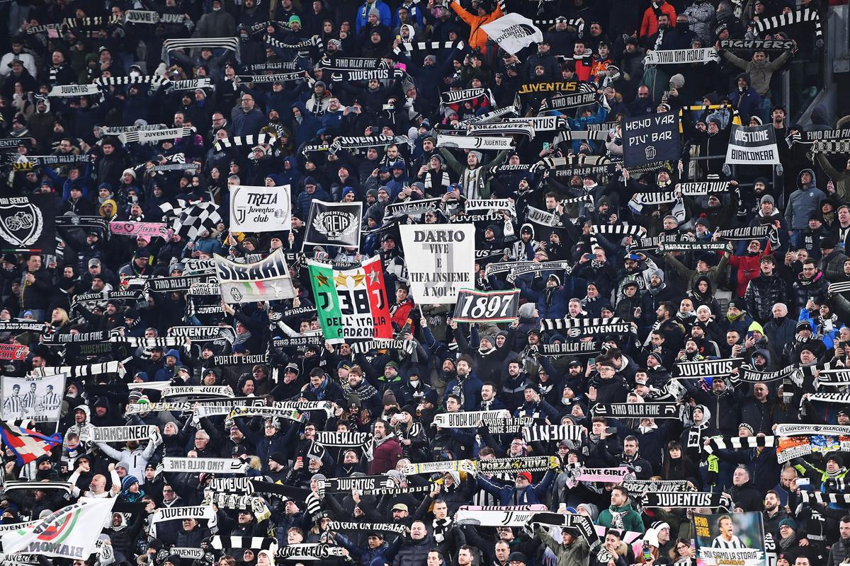 ¡Indiganción total! Los aficionados de la Juventus protestan por la sanción a su club