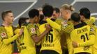 Los jugadores del Dortmund celebran un tanto