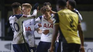Devine no olvidará su debut en la FA Cup con el Tottenham Devine no olvidará su debut en la FA Cup con el Tottenham
