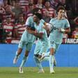 Resumen, goles y highlights del Granada 2 - 2 FC Barcelona de la jornada 9 de LaLiga EA Sports