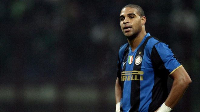 Adriano, durante un partido con el Inter Adriano, durante un partido con el Inter