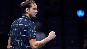 Medvédev celebra un punto ante Thiem Medvédev celebra un punto ante Thiem