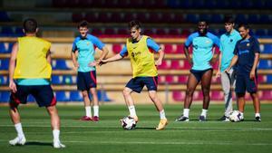 El FC Barcelona regresa este lunes a los entrenamientos en la Ciutat Esportiva Joan Gamper con novedades