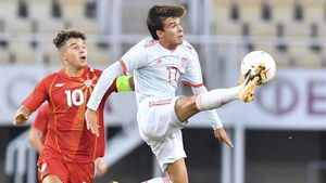 Riqui Puig destacó en el centro de campo de España ante Macedonia del Norte Riqui Puig destacó en el centro de campo de España ante Macedonia del Norte