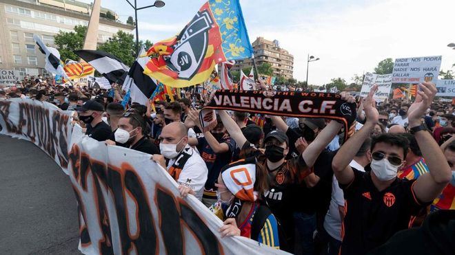 Imágenes de la concentración valencianista Imágenes de la concentración valencianista