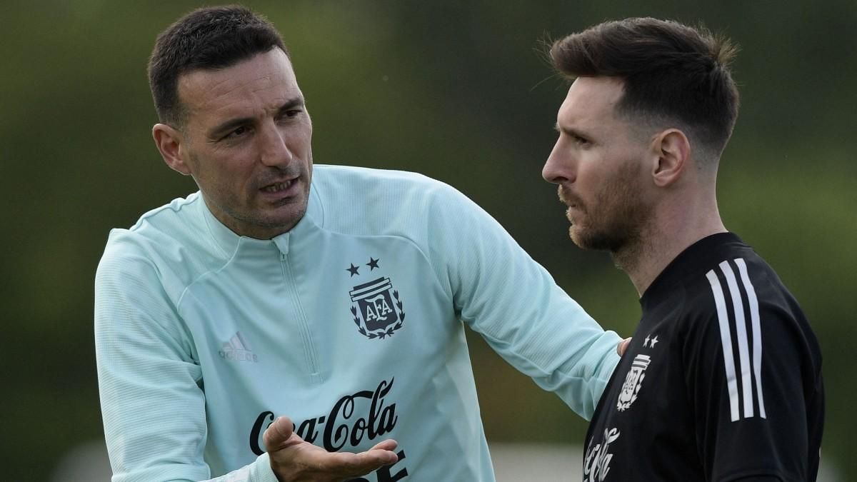 Messi, con Scaloni Messi, con Scaloni