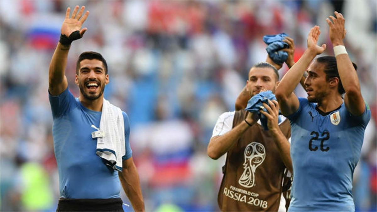 Uruguay barre a Rusia y acaba primera de grupo