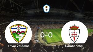 El Trival Valderas y el Real Carabanchel no encuentran el gol y se reparten los puntos (0-0) El Trival Valderas y el Real Carabanchel no encuentran el gol y se reparten los puntos (0-0)