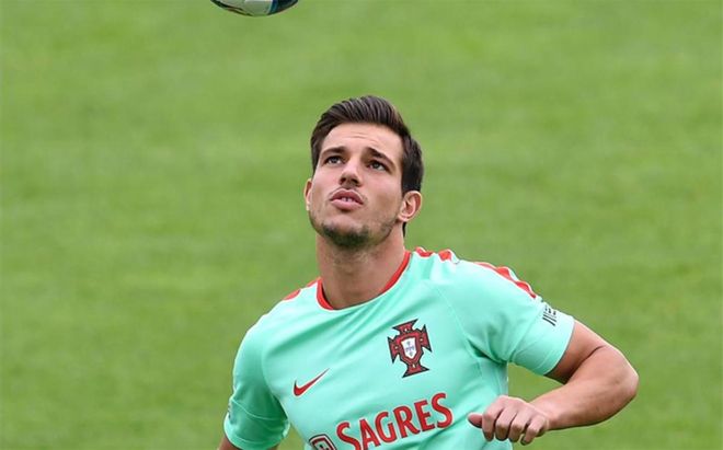 Cedric Soares está en la Eurocopa Cedric Soares está en la Eurocopa