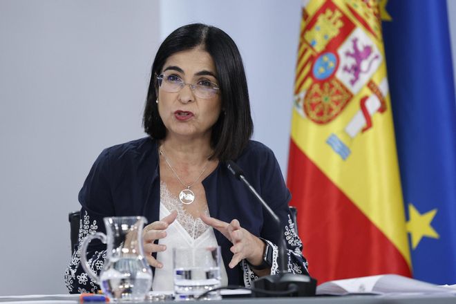 Sanidad descarta volver a las mascarillas en interiores ante el aumento de los contagios