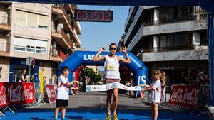 Gran matinal en la 5º edición de la Carrera por la ELA en Sant Adrià de Besòs