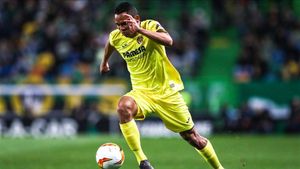 Carlos Bacca en un encuentro con el Villarreal Carlos Bacca en un encuentro con el Villarreal