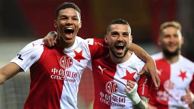 El Slavia de Praga, campeón en la República Checa por tercer año consecutivo. El Slavia de Praga, campeón en la República Checa por tercer año consecutivo.