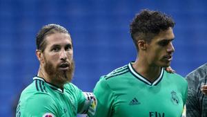 La salida de Raphael Varane y Sergio Ramos ha dejado la defensa del Real Madrid tocada