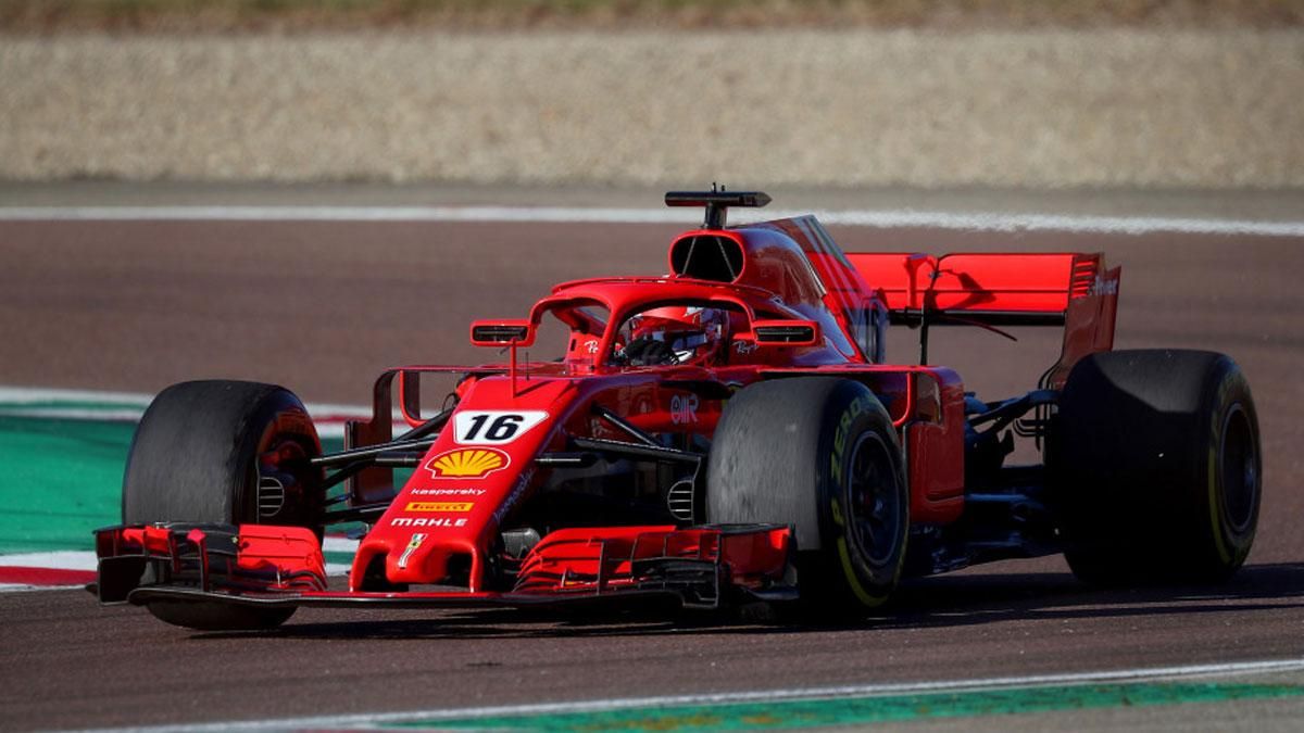 Leclerc, este jueves en el asfalto de Imola con el viejo SF71H Leclerc, este jueves en el asfalto de Imola con el viejo SF71H