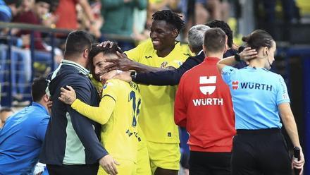 Resumen, goles y highlights del Villarreal 5 - 1 Athletic Club de la jornada 34 de LaLiga Santander