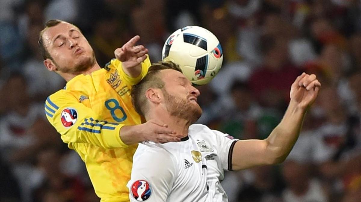 El ucraniano Zozulya no es aceptado por un sector de la afición rayista El ucraniano Zozulya no es aceptado por un sector de la afición rayista