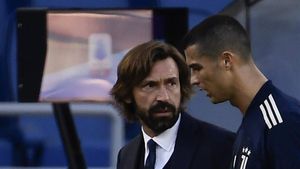 Andrea Pirlo, en una imagen de archivo junto a Cristiano Ronaldo Andrea Pirlo, en una imagen de archivo junto a Cristiano Ronaldo