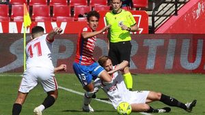 El Granada se llevó los tres puntos ante el Sevilla El Granada se llevó los tres puntos ante el Sevilla