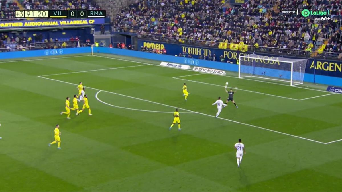 Villarreal - Real Madrid | ¡Jovic envió el balón al larguero en el minuto  92!