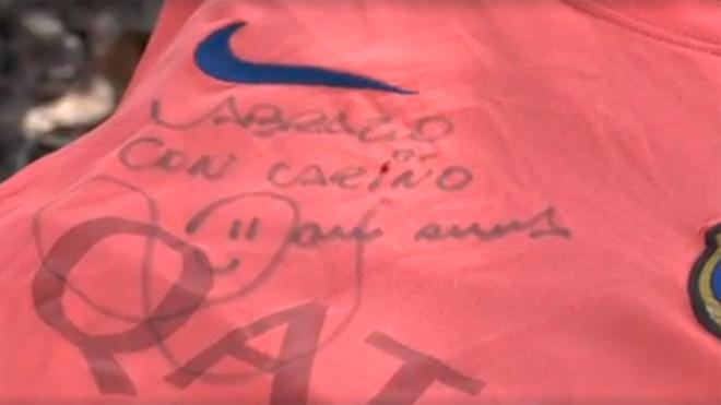 ‘Preso popular’ Alves: firma autógrafos y nadie le llama «violador»