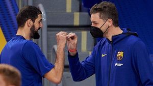 Pau Gasol y Nikola Mirotic tienen una relación especial de amigos y cracks Pau Gasol y Nikola Mirotic tienen una relación especial de amigos y cracks