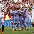 Resumen, goles y highlights del Sevilla 1 - 2 Real Madrid de la jornada 37 de LaLiga Smartbank