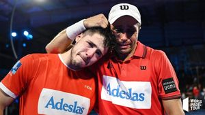 Tapia y Bela rompieron a llorar tras coronarse Maestros Tapia y Bela rompieron a llorar tras coronarse Maestros