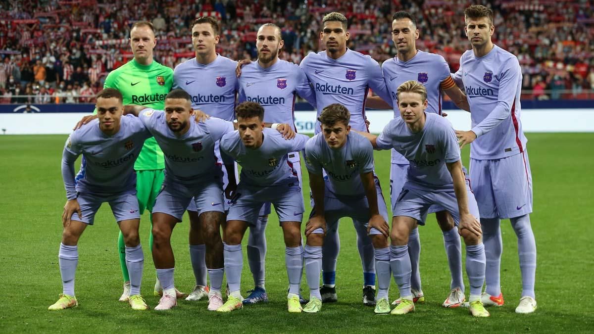 El equipo del FC Barcelona que se enfrentó al Atlético de Madrid en el Wanda Metropolitano el pasado 2 de octubre de 2021 El equipo del FC Barcelona que se enfrentó al Atlético de Madrid en el Wanda Metropolitano el pasado 2 de octubre de 2021