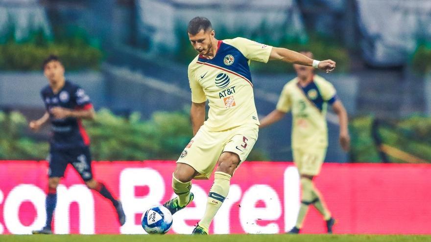 América golea a Lobos BUAP con debut goleador de Castillo