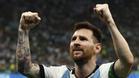 Messi festeja con la grada argentina el gol que anotó ante México.