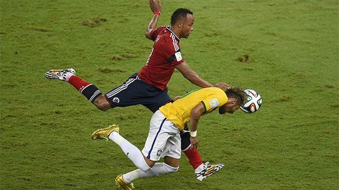 De lesionar a Neymar, a vender limones