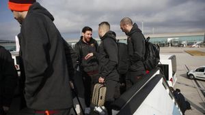 La expedición del FC Barcelona embarcando en el aeropuerto de El Prat camino de Londres para el duelo de la Champions 2017/18 frente al Chelsea La expedición del FC Barcelona embarcando en el aeropuerto de El Prat camino de Londres para el duelo de la Champions 2017/18 frente al Chelsea
