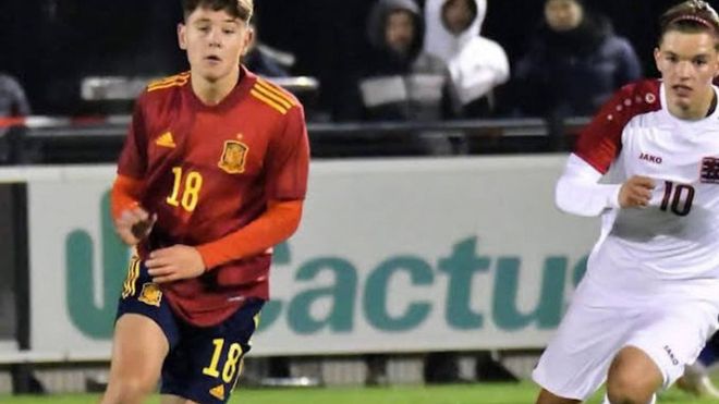 España remonta un 0-2 ante Dinamarca (4-2)