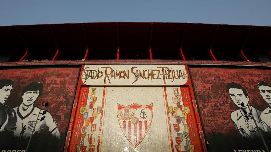 Sevilla starts as a clear favorite in his debut