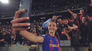 Aitana en la celebración del clásico en el Camp  Nou