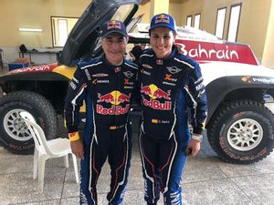 Sainz y Laia, en una imagen de archivo del Dakar Sainz y Laia, en una imagen de archivo del Dakar