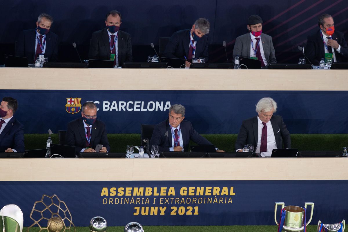 Laporta, durante la Asamblea Laporta, durante la Asamblea