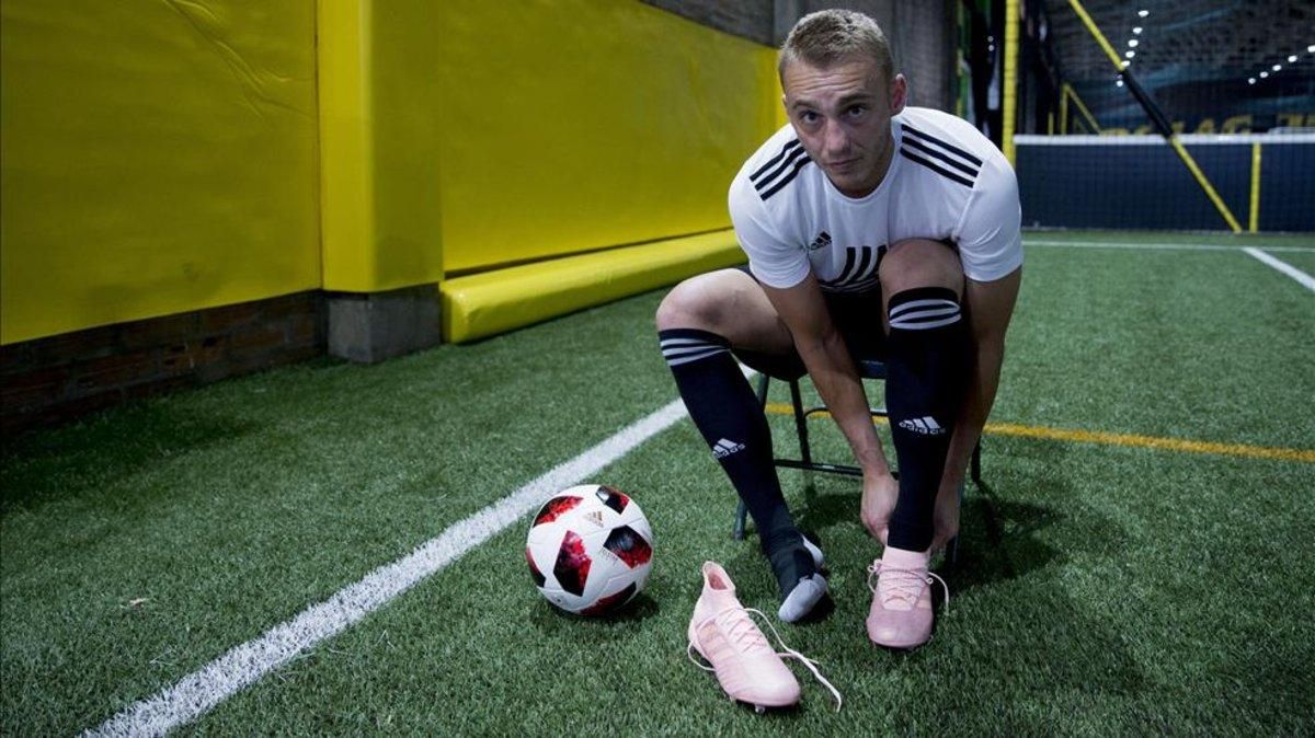 Cillessen, con el nuevo modelo de botas Adidas, las Predator Spectral Mode Cillessen, con el nuevo modelo de botas Adidas, las Predator Spectral Mode