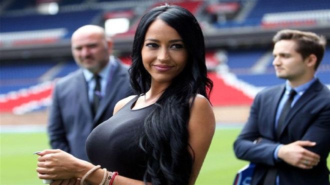 Aurah Ruiz y su posado más sexy tras dejarlo con Jesé Aurah Ruiz y su posado más sexy tras dejarlo con Jesé