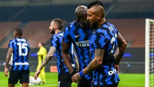 Artur Vidal, con Lukaku, en el partido ante la Juve Artur Vidal, con Lukaku, en el partido ante la Juve