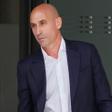 El juez prohíbe a Rubiales acercarse a menos de 200 metros de Hermoso y cualquier comunicación