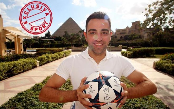Xavi aprovechó para visitar las míticas pirámides en el valle de Gizah Xavi aprovechó para visitar las míticas pirámides en el valle de Gizah