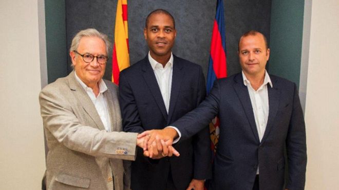 Kluivert, con Elías y Vilajoana Kluivert, con Elías y Vilajoana