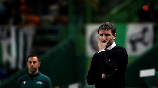 Mark van Bommel en su etapa como entrenador del PSV Mark van Bommel en su etapa como entrenador del PSV